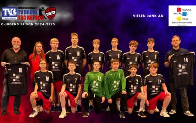 Handball Jugend mit neuem Trikotsatz der Ralph Schweitzer GmbH